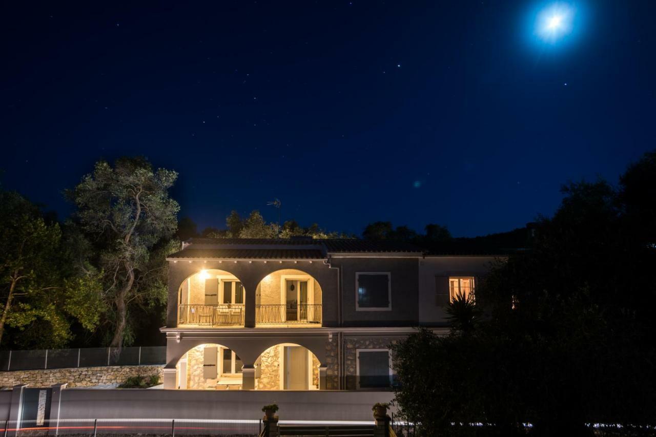 Avali Luxury Houses Gaios Eksteriør bilde
